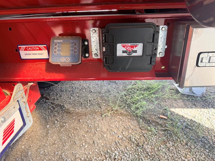 2024 TRAILER LUSTY EMS LUSTY SLIDING LEAD - TRI L Silver