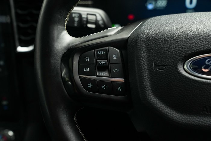 2023 Ford Everest Platinum