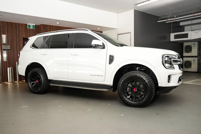 2023 Ford Everest Platinum