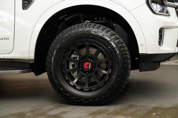 2023 Ford Everest Platinum