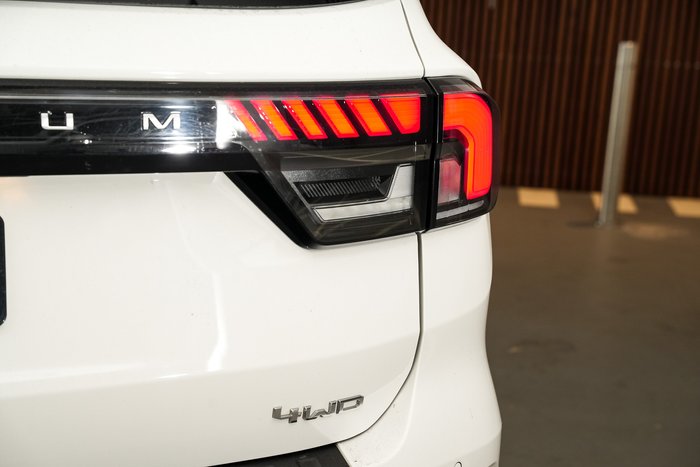 2023 Ford Everest Platinum