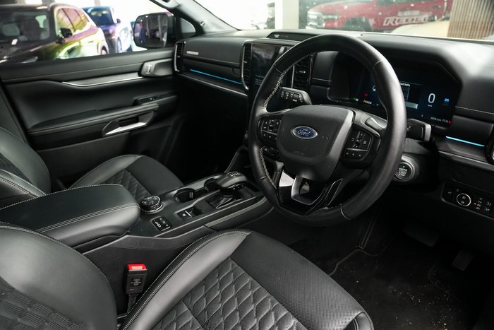 2023 Ford Everest Platinum