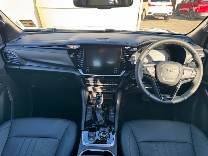 2026 ISUZU MU-X LS-T