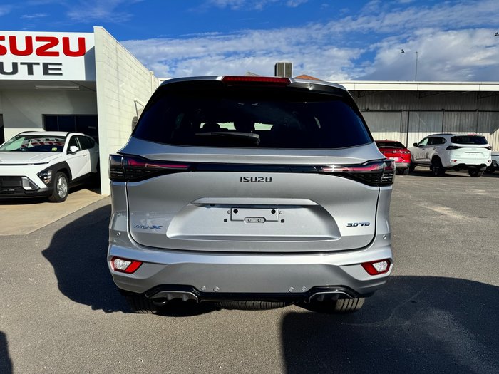 2026 ISUZU MU-X LS-T
