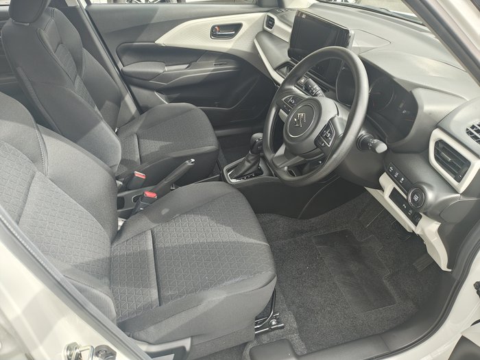 2026 SUZUKI Swift