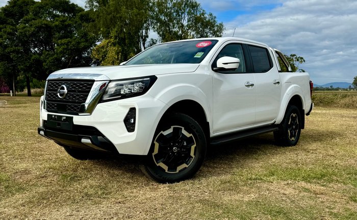 2025 NISSAN NP300 NAVARA ST-X