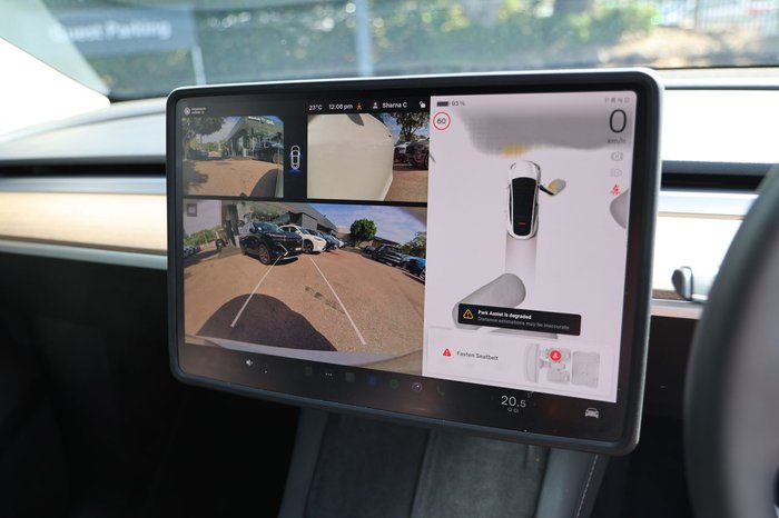 2025 Tesla Model Y Rear-Wheel Drive
