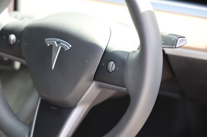 2025 Tesla Model Y Rear-Wheel Drive