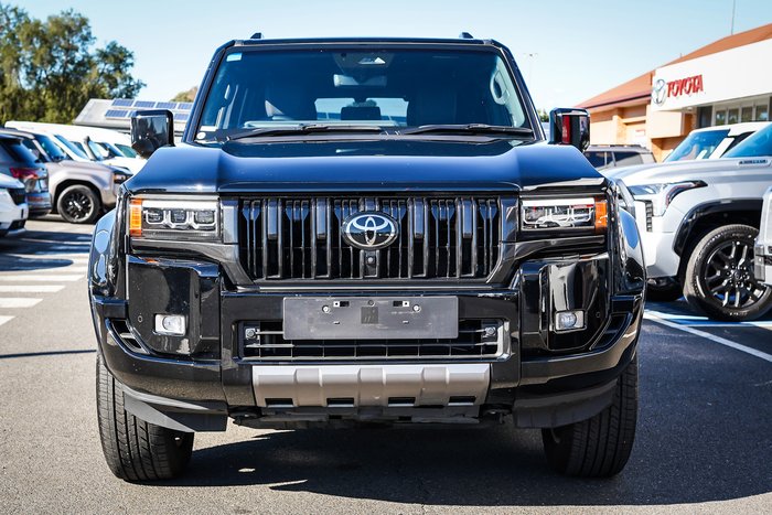 2025 Toyota PRADO