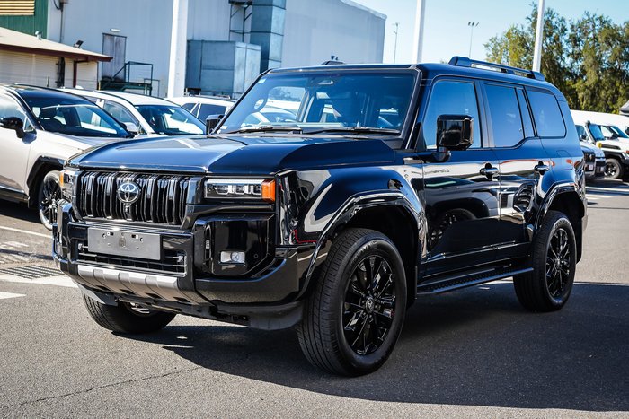 2025 Toyota PRADO