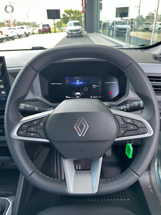 2025 RENAULT DUSTER EVOLUTION