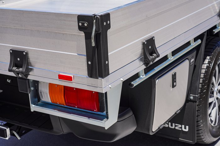 2025 Isuzu D-MAX LS-U