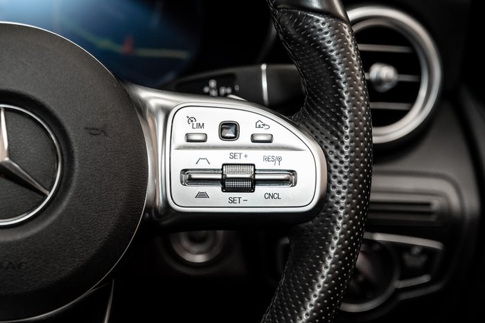 2020 MERCEDES-BENZ GLC 300 4MATIC