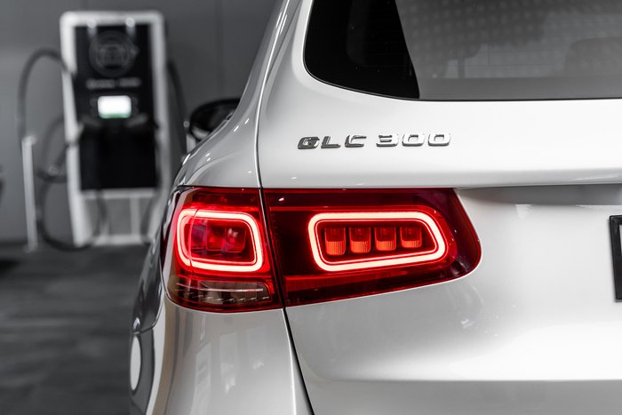 2020 MERCEDES-BENZ GLC 300 4MATIC