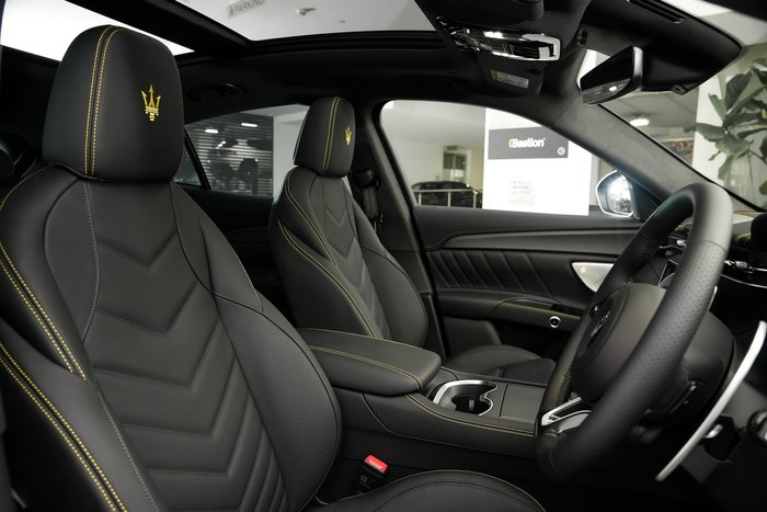 2026 Maserati Grecale TROFEO 530HP 4WD FUORISERIE-NIGHT