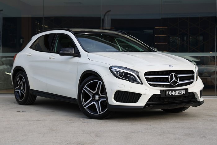 2016 MERCEDES-BENZ GLA 180