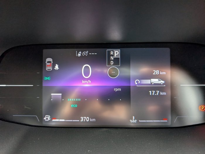 2025 RENAULT TRAFIC CREW LIFESTYLE