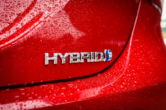 2020 Toyota CAMRY HYBRID Ascent
