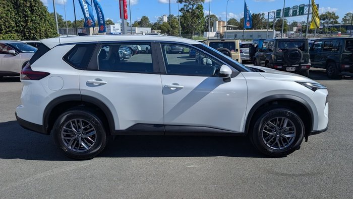 2025 NISSAN X-TRAIL ST