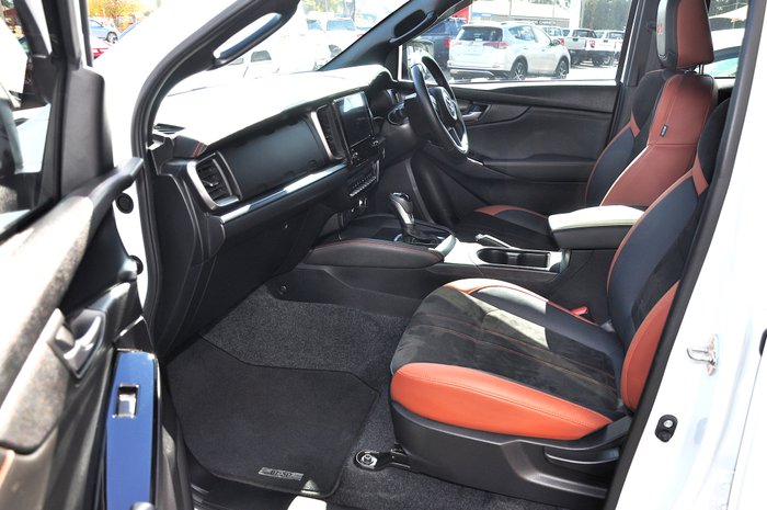2025 Mazda BT-50 SP