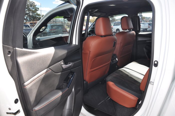 2025 Mazda BT-50 SP