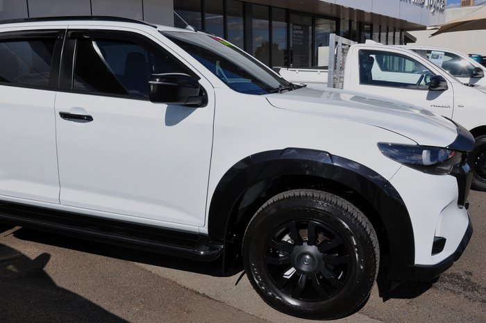 2025 Mazda BT-50 SP