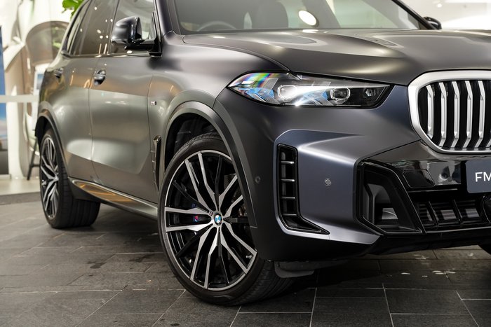 2025 BMW X5 xDrive30d M Sport G05 LCI 4X4 Constant Carbon Black Metallic