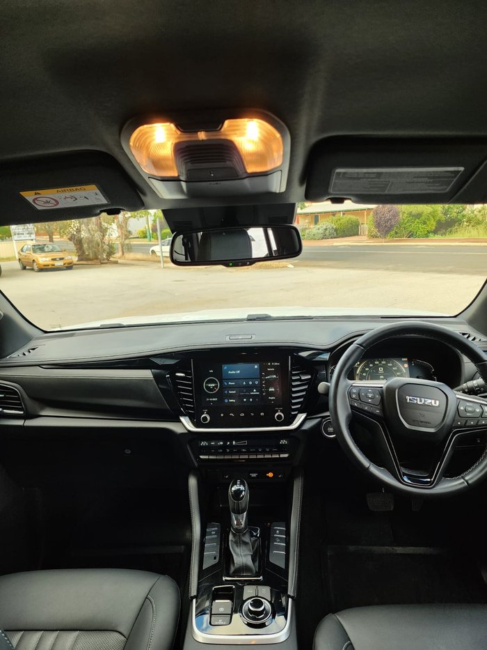 2025 Isuzu MU-X LS-T MY25 White