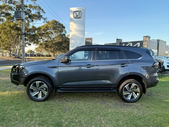 2025 Isuzu MU-X LS-T