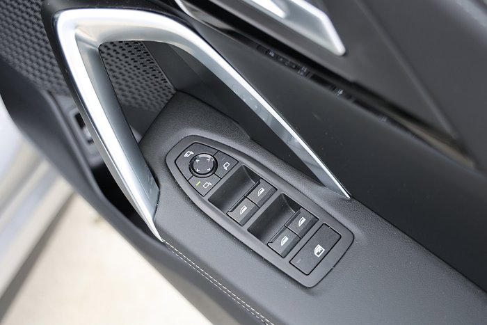 2025 BMW 1 20 M SPORT