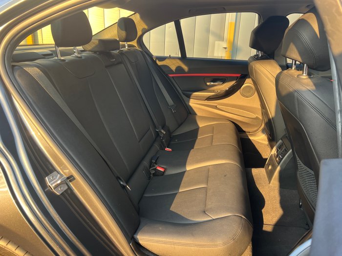 2016 BMW 3 Series 318i Sport Line