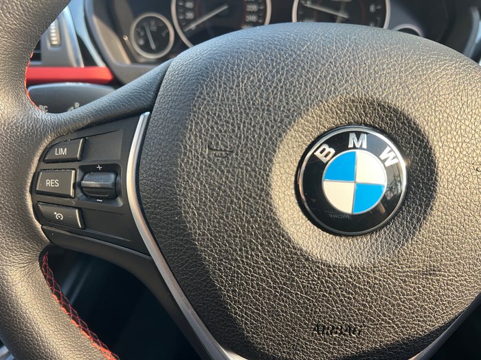 2016 BMW 3 Series 318i Sport Line