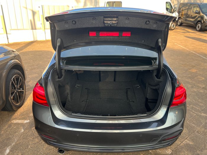 2016 BMW 3 Series 318i Sport Line