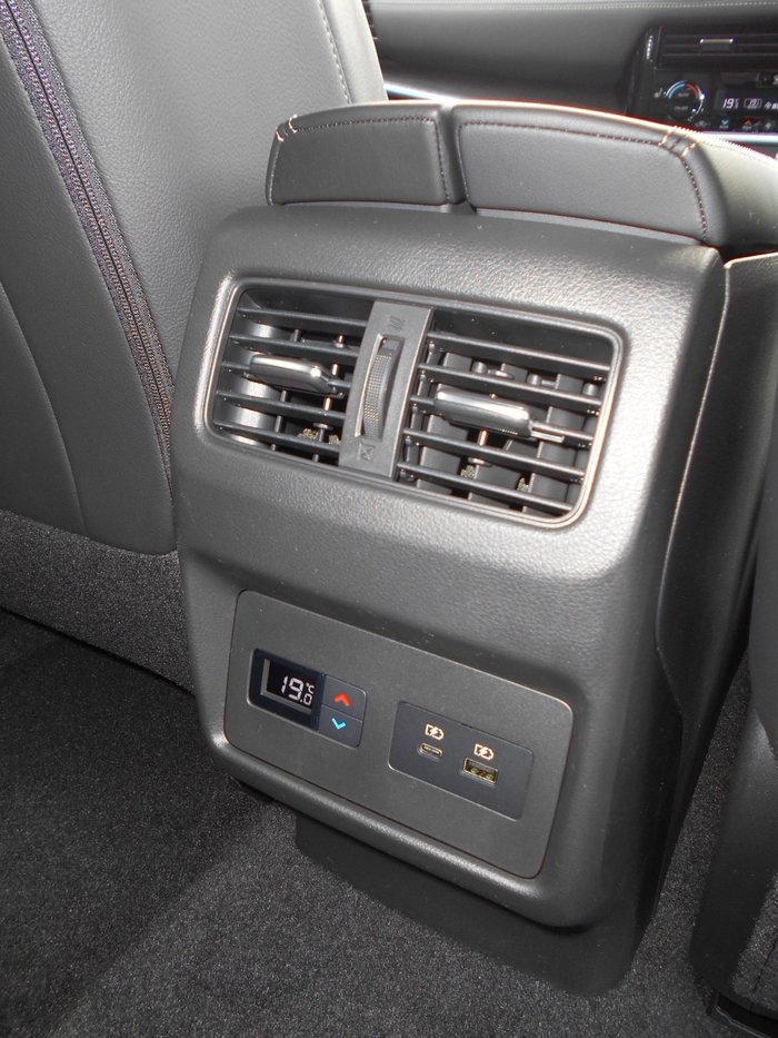 2025 Nissan X-TRAIL Ti