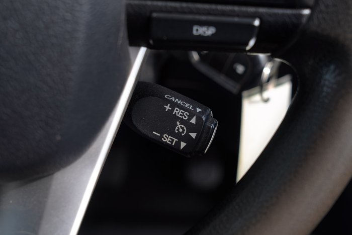 2019 Toyota Hilux SR