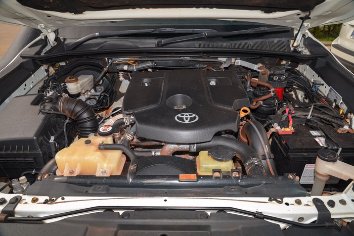 2019 Toyota Hilux SR