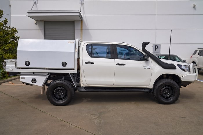 2019 Toyota Hilux SR