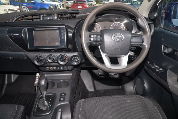 2019 Toyota Hilux SR