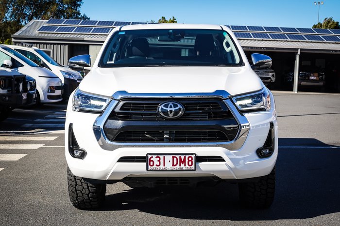 2021 Toyota HILUX SR5