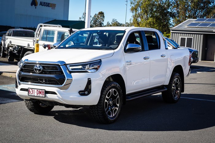 2021 Toyota HILUX SR5