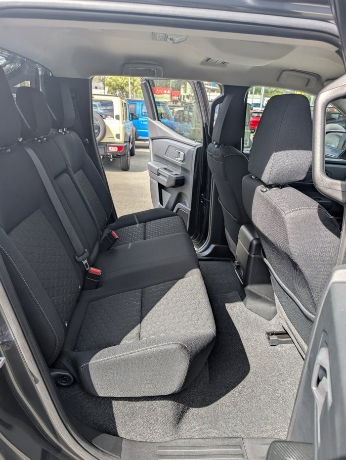 2025 NISSAN NAVARA ST