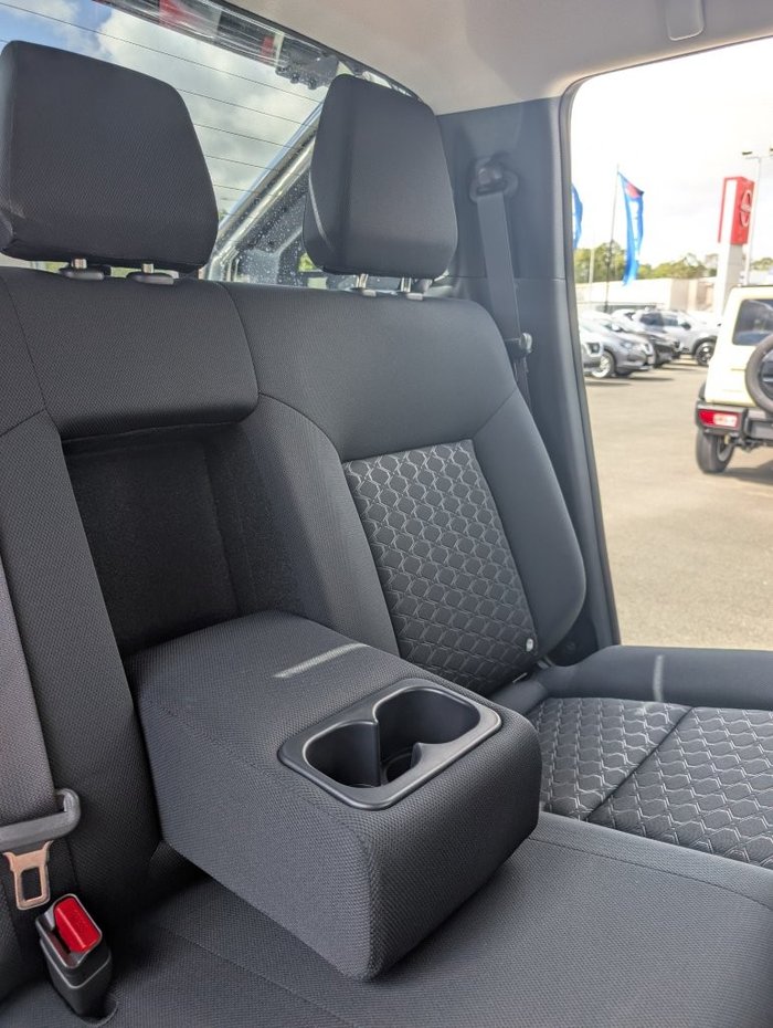 2025 NISSAN NAVARA ST