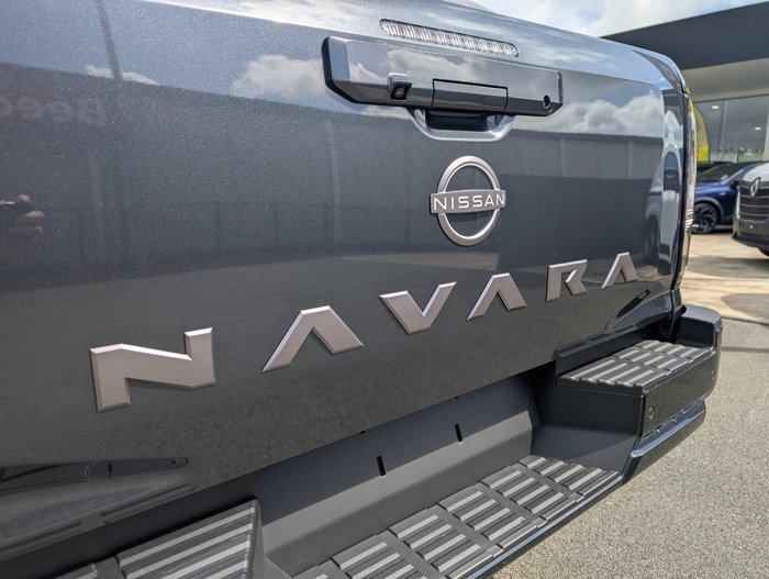 2025 NISSAN NAVARA ST