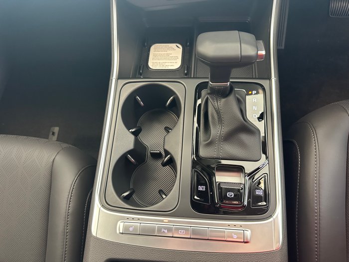 2025 Kia CARNIVAL MY26 Kia Carnival KA4 PE SPORT + DSL A/T (HSB82HC5JGG0VI)