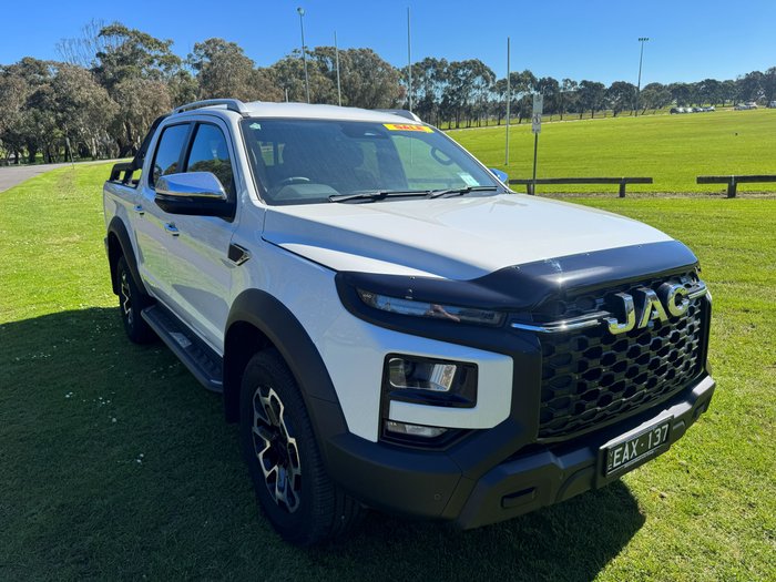2024 JAC T9