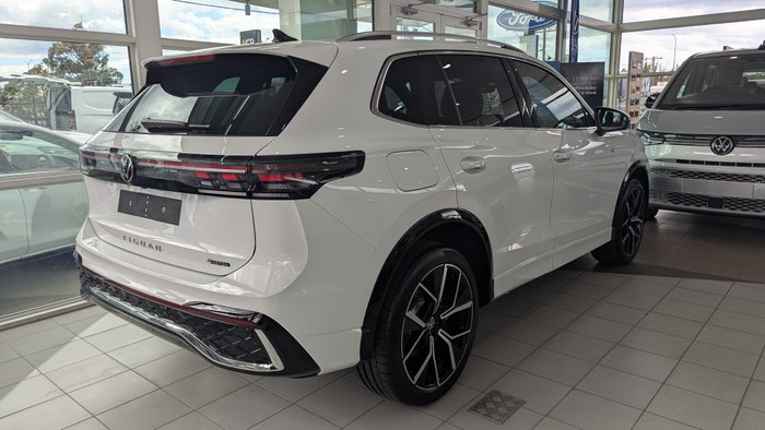 2025 VOLKSWAGEN Tiguan R-LINE