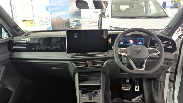 2025 VOLKSWAGEN Tiguan R-LINE