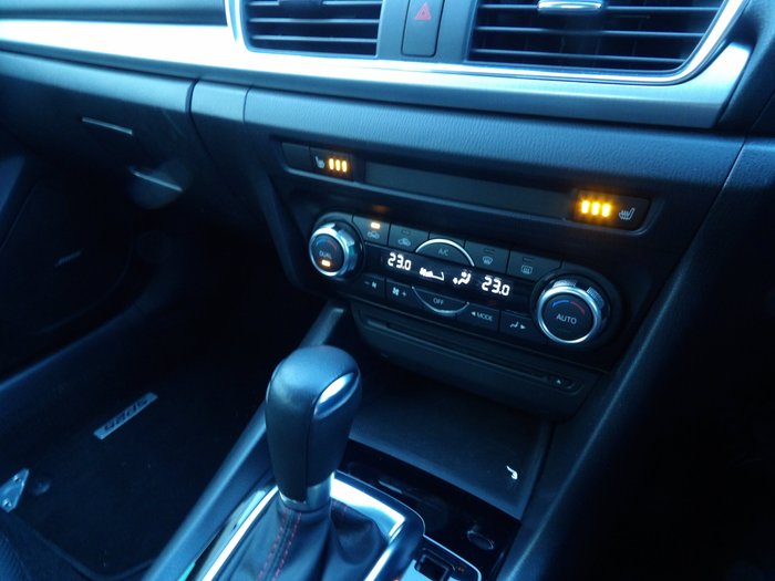 2016 Mazda 3 SP25 GT