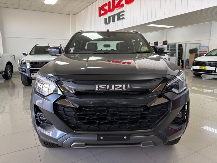 2025 ISUZU D-MAX XT