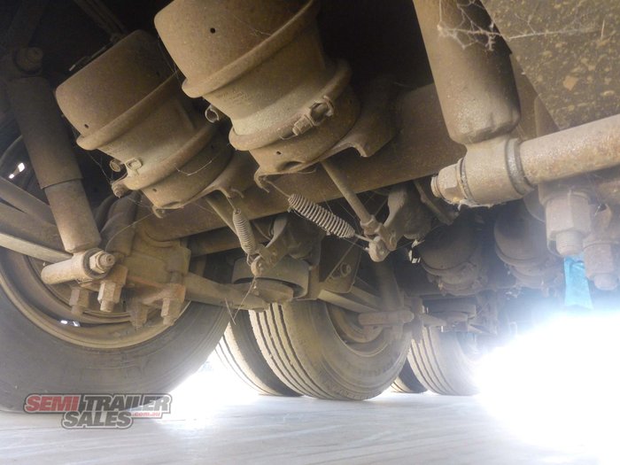 2016 Krueger 22 Pallet Double Dropdeck Road Train Lead